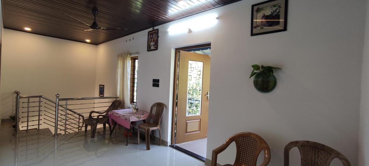 Soly'S Villa Homestay Мунар Екстериор снимка