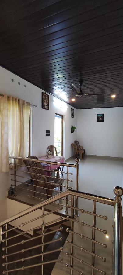 Soly'S Villa Homestay Мунар Екстериор снимка
